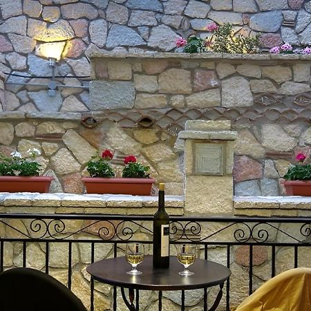 Pitho Hotel Delphi Bagian luar foto