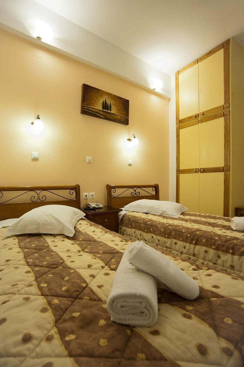 Pitho Hotel Delphi Bagian luar foto