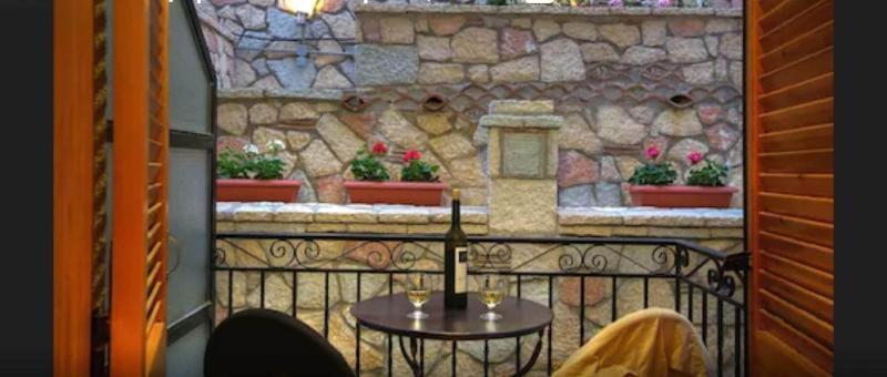 Pitho Hotel Delphi Bagian luar foto