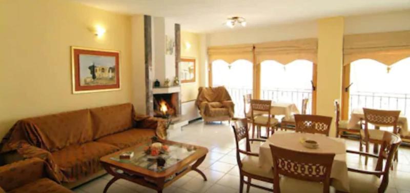 Pitho Hotel Delphi Bagian luar foto