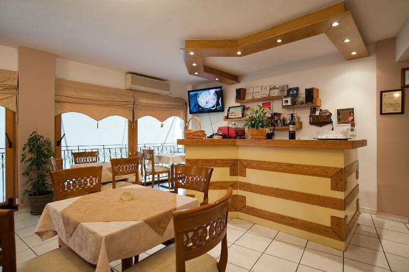 Pitho Hotel Delphi Bagian luar foto