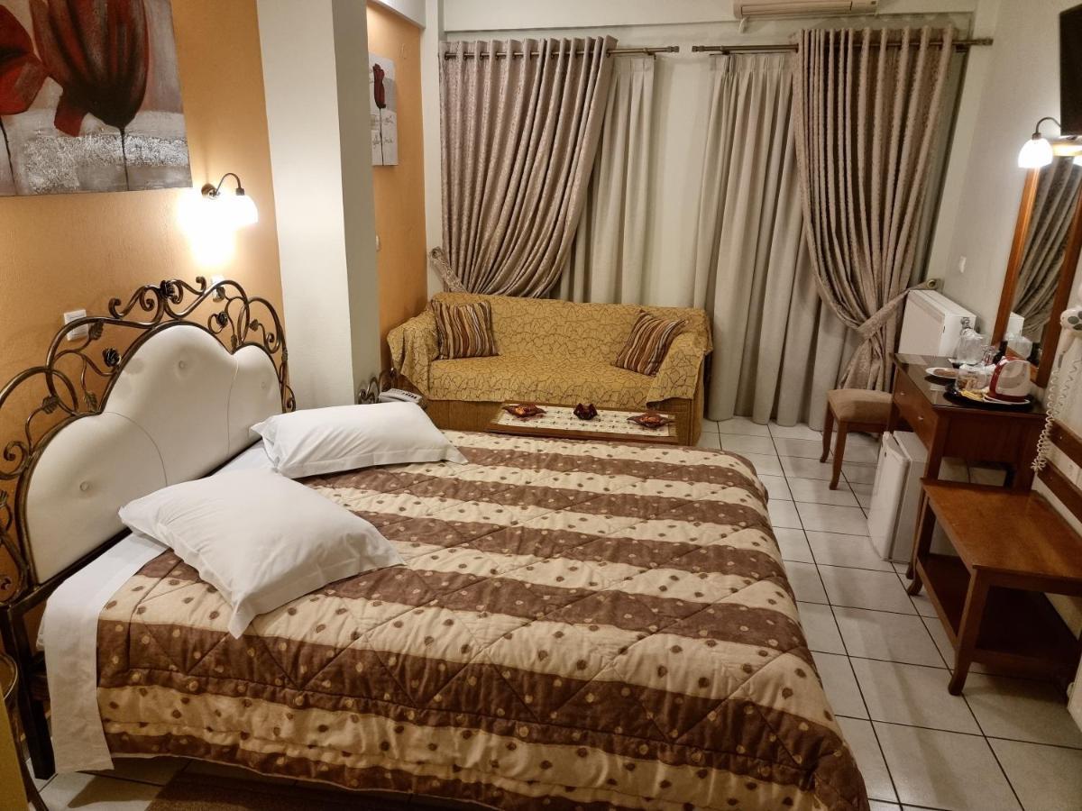Pitho Hotel Delphi Bagian luar foto