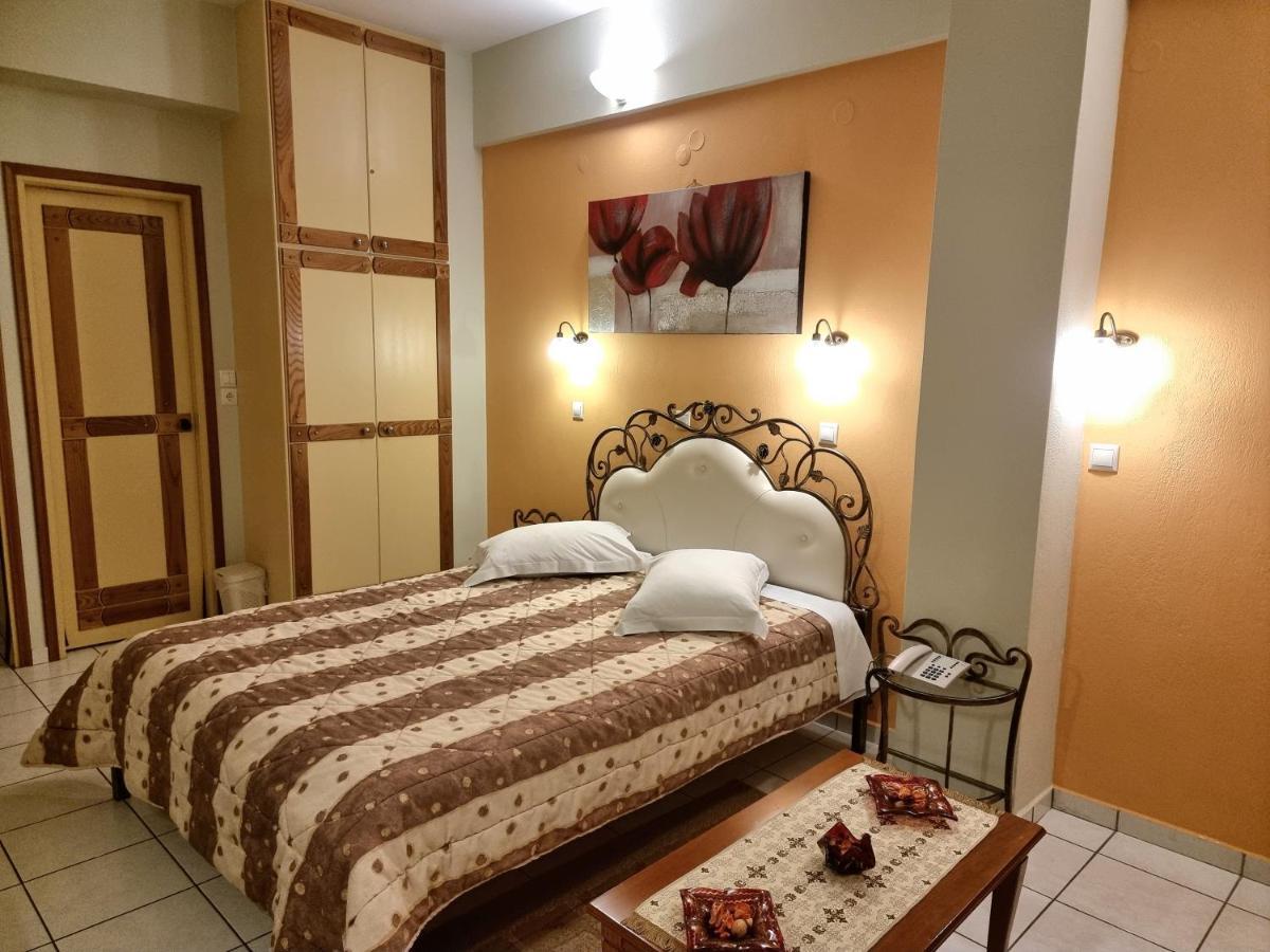 Pitho Hotel Delphi Bagian luar foto