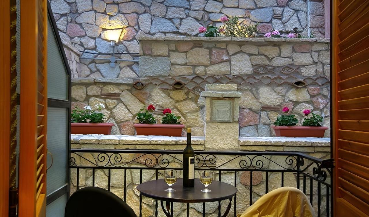 Pitho Hotel Delphi Bagian luar foto